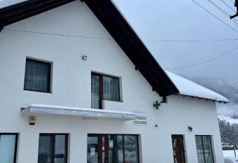 Casa Vera has Balcony rooms