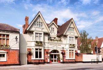 Mercure London Staines-upon-Thames Hotel allows 18 year olds to book a room