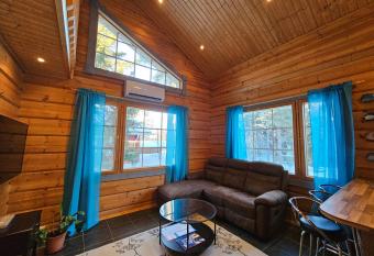 Tahko Villa Vaarna allows 18 year olds to book a room