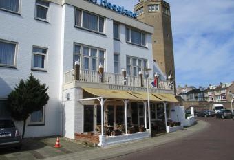 Hotel Hoogland Zandvoort aan Zee allows 18 year olds to book a room