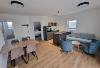 G  stehaus und Weingut Erich Hirth has Balcony rooms