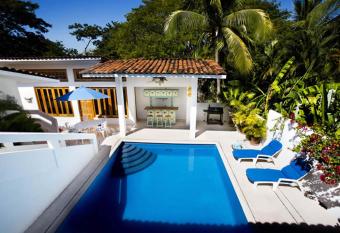 Casa Sol has Balcony rooms