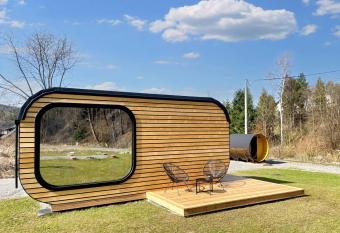 Dom  ek Artemis allows 18 year olds to book a room