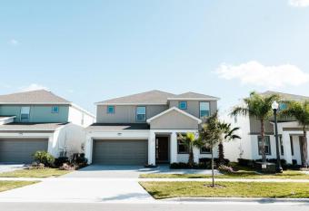 Enchanted Escape - Modern Elegance allows 18 year olds to book a room