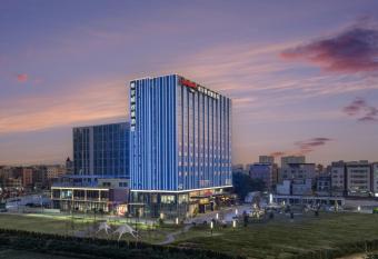 Hampton by Hilton Guangzhou Renhe Baiyun Airport-Free airport shuttle bus allows 18 year olds to book a room