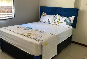 M D J Hayfields Guest House has Balcony rooms