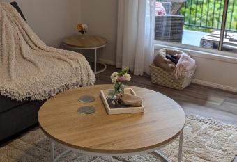 Amamoor - Living Waters has Balcony rooms