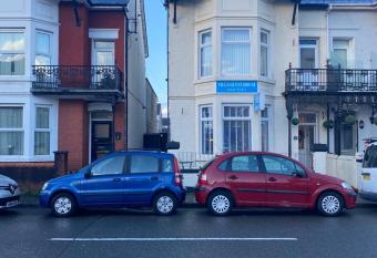 Villa Guest House has Balcony rooms