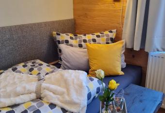 Ferienwohnung Oase has Balcony rooms