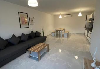 Fancy Big Apartment has Balcony rooms