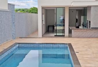 Casa aconchegante c/ piscina e   rea de lazer has Balcony rooms