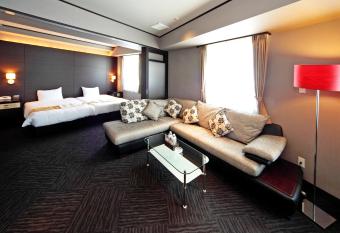 Hotel Sun Plaza Sakai Annex has Smoking rooms