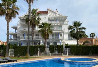 Vista Golf Oliva Nova has Balcony rooms