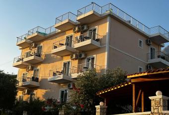 Season Inn allows 18 year olds to book a room