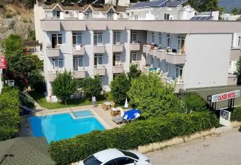 Caner Hotel allows 18 year olds to book a room