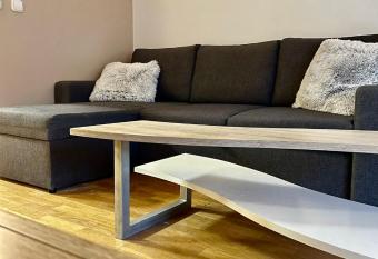 Zen Apartman has Balcony rooms