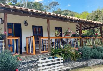 Finca Sierra Luz has Balcony rooms