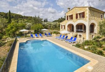 Pla de Ses Rotes has Balcony rooms