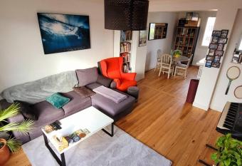 T2 vue Cath  drale de Nantes allows 18 year olds to book a room