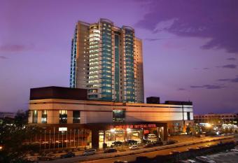 Imperial Hotel Miri allows 18 year olds to book a room