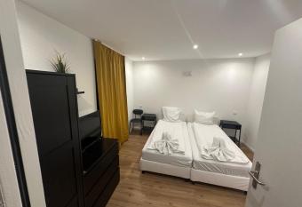 Hotel & Restaurant Krebs allows 18 year olds to book a room