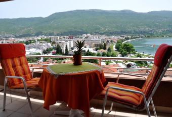Lakeview Apartments Ohrid allows 18 year olds to book a room