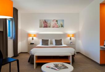 Comfort Hotel Expo Colmar allows 18 year olds to book a room