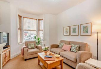 Chatsworth Cottage allows 18 year olds to book a room