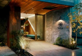 R Hotel Kansai Airport allows 18 year olds to book a room