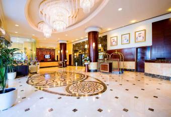 Grand Mercure Abu Dhabi allows 18 year olds to book a room