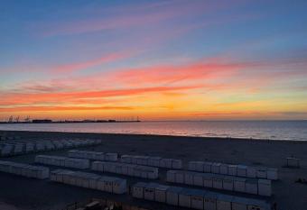 Seafront apartment 2 bed Duinbergen has Balcony rooms