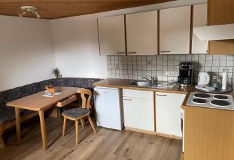 Ferienwohnung in ruhiger Lage in Bischofshofen has Balcony rooms