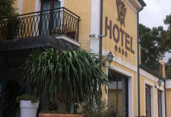 Hotel Palace 4S has Balcony rooms