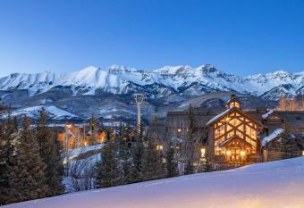 Mountain Lodge 1 Bedroom - Affordable Ski in out allows 18 year olds to book a room