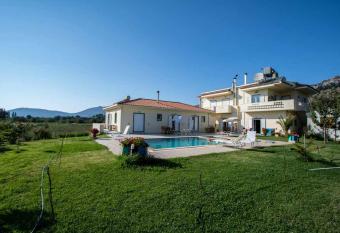 Maison Kronio Lassithi Plateau has Balcony rooms