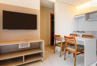 Resort salinas park has rooms with a private hot tub