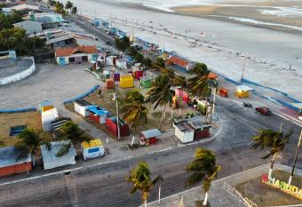 Linda casa em marud   has Balcony rooms