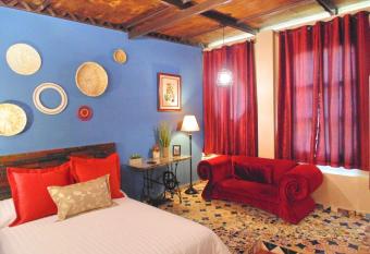 Suites Portal San   ngel al mejor precio allows 18 year olds to book a room