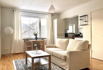 Martin Helmi allows 18 year olds to book a room