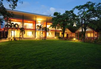 Phi Phi Rimlay Resort has Balcony rooms