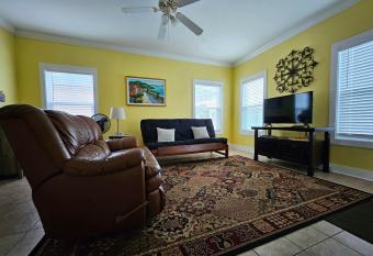 Perdido Key Purple Parrot Resort has Balcony rooms