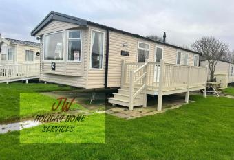 Danielle s Retreat has Balcony rooms