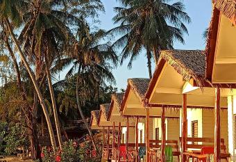 Last Hammock Beach Resort allows 18 year olds to book a room