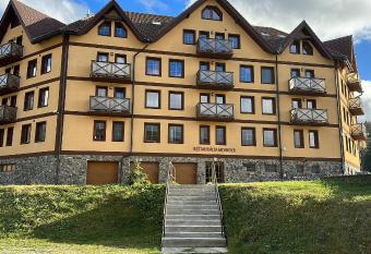 Apartman pri vleku has Balcony rooms