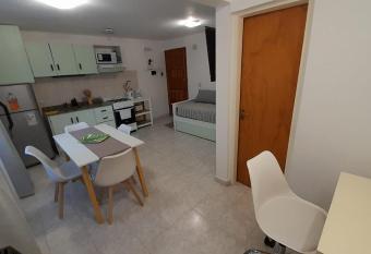 El Huill  n has rooms with a private hot tub