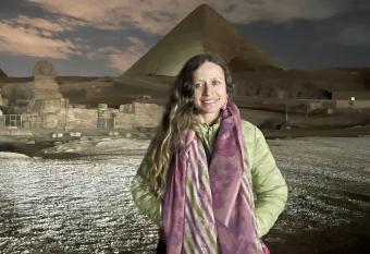 Horus Pyramids Inn has Smoking/Balcony rooms