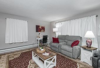 2 Bedroom Oasis 5 Mins to Mayo Clinic allows 18 year olds to book a room