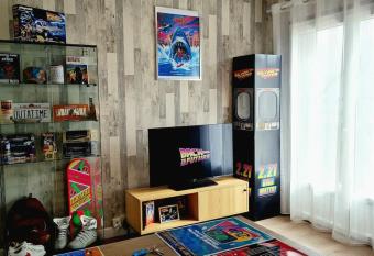 Maison Retour vers le Futur - 2 chambres / jardin has Balcony rooms