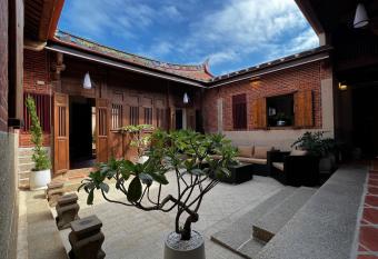                             Yozaiyo39 B&B has Balcony rooms