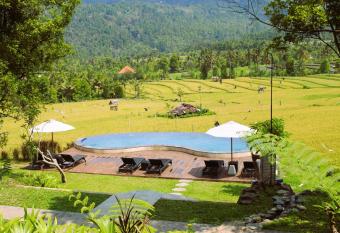 MAYURA BALI VILLA has Balcony rooms